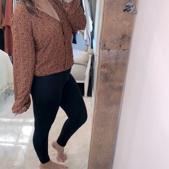 Wrangler Reyro leopard print wrap top size size medium - Picture 3 of 7